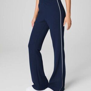 SPANX AirEssentials flare pique navy pant small TALL